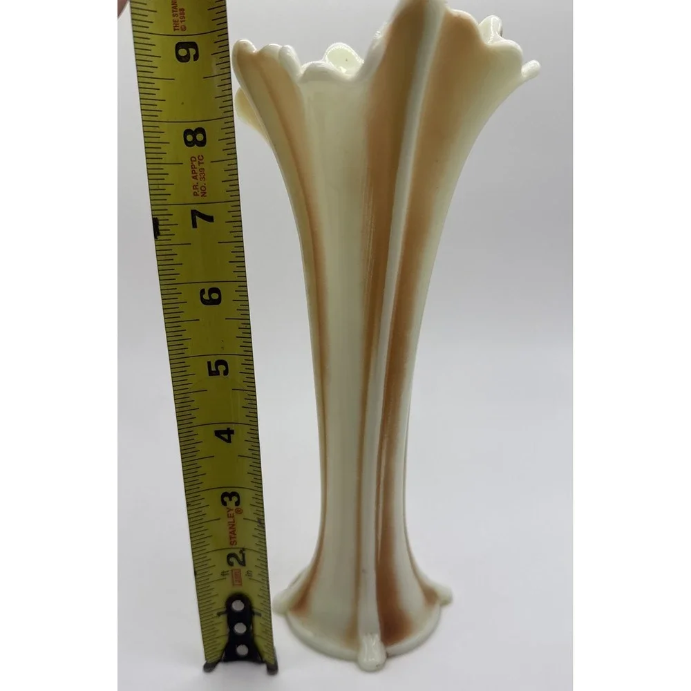 Northwood Four Pillars Nutmeg Custard Glass Vase 9